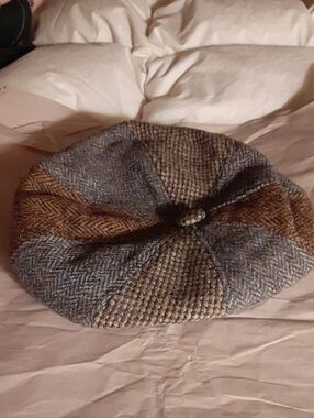 Orvis Patchwork Harris Tweed Newsboy Cap in Brown and Gray